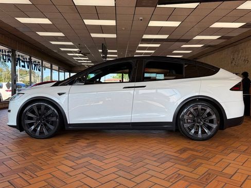 Used 2023 Tesla Model X AWD/4WD image 7