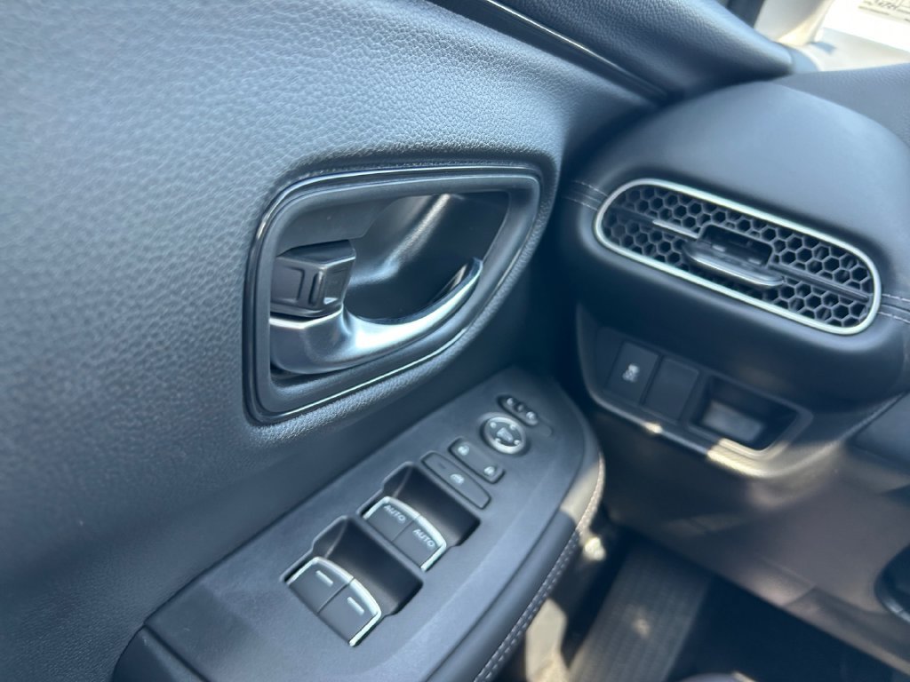 New 2027 Honda HR-V EX-L image 19