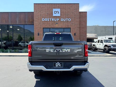 Used 2025 RAM 1500 Big Horn AWD/4WD image 7