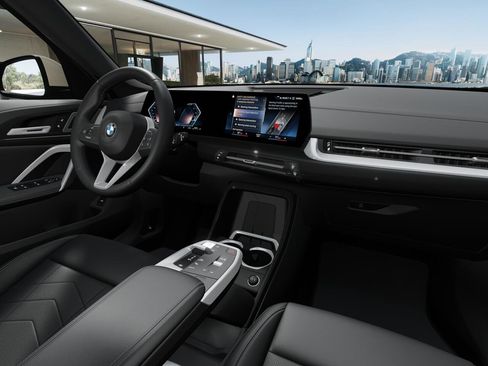 New 2026 BMW X1 xDrive28i AWD/4WD image 14