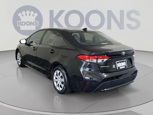 Used 2022 Toyota Corolla LE FWD image 4