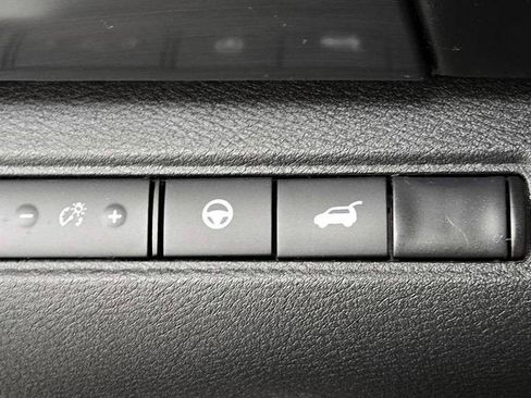 Used 2023 Nissan Pathfinder SL w/ SL Premium Package AWD/4WD image 7