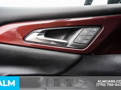 Used 2024 Chevrolet Traverse RS image 58