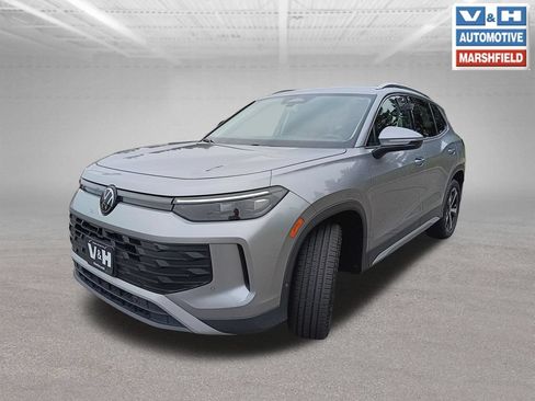 Used 2026 Volkswagen Tiguan SE AWD/4WD image 28