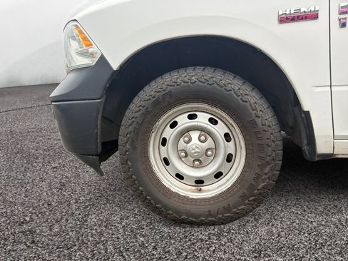 Used 2014 RAM 1500 Express AWD/4WD image 9