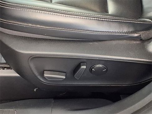 Certified 2023 Ford Escape Platinum image 9