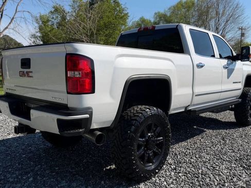 Used 2019 GMC Sierra 2500 Denali w/ Duramax Plus Package image 7