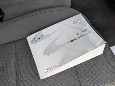 Used 2020 Chevrolet Silverado 2500 Custom w/ Custom Value Package image 27