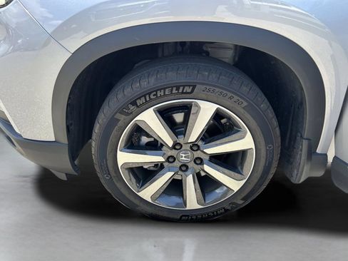 Used 2023 Honda Pilot Touring image 40