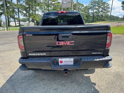 Used 2018 GMC Sierra 1500 Denali w/ Denali Ultimate Package AWD/4WD image 4