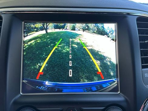 Used 2018 Jeep Grand Cherokee Overland image 22