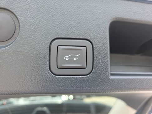 New 2027 GMC Terrain Denali w/ LPO, Floor Liner Package AWD/4WD image 13