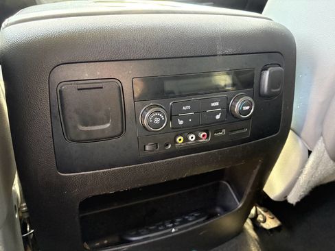 Used 2015 Chevrolet Tahoe LT image 20