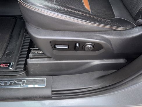 Used 2021 GMC Sierra 1500 AT4 w/ AT4 Preferred Package image 15