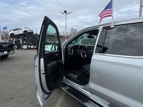 Used 2020 GMC Sierra 1500 SLT w/ SLT Premium Package image 23