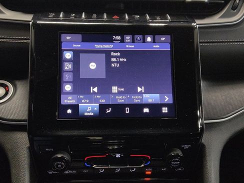 Used 2023 Jeep Grand Cherokee L Laredo image 25