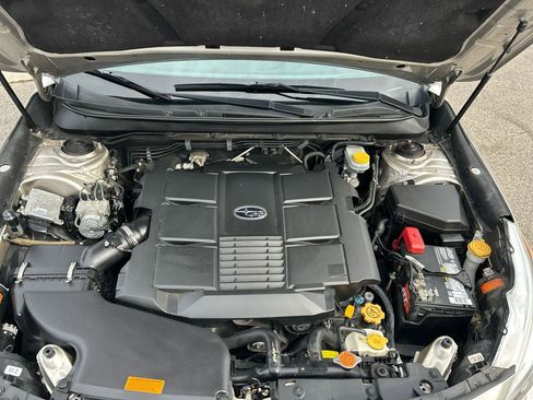 Used 2015 Subaru Outback 3.6R Limited image 29