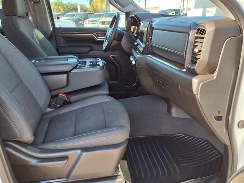 Used 2024 GMC Sierra 1500 SLE w/ Enhanced Capability Package image 13