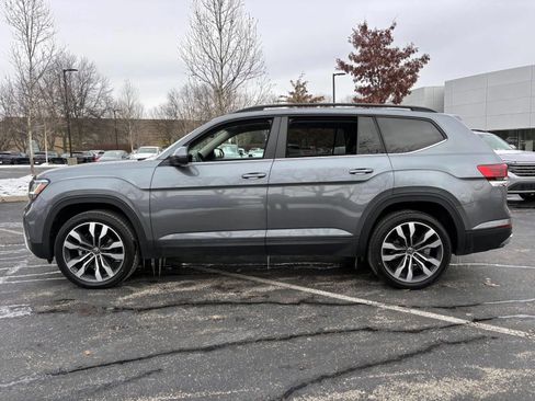 Used 2022 Volkswagen Atlas SE AWD/4WD image 4