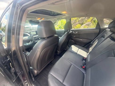 Used 2023 Hyundai Kona Limited AWD/4WD image 20