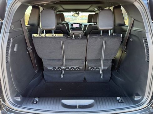 New 2026 Chrysler Pacifica Limited w/ S Appearance Package image 6