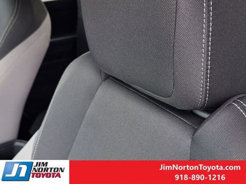 Used 2025 Toyota Tacoma TRD Off-Road image 18