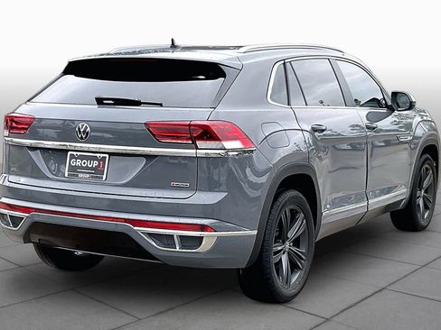 Used 2022 Volkswagen Atlas Cross Sport SEL R-Line AWD/4WD image 13