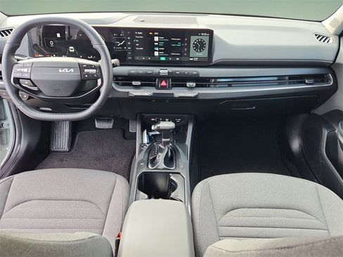 Used 2025 Kia K4 EX image 20