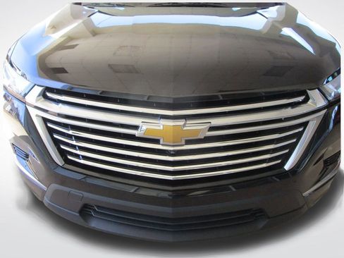 Used 2023 Chevrolet Traverse Premier image 31