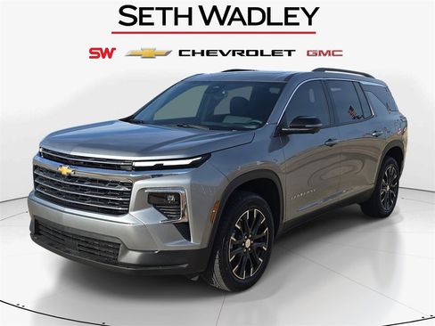 New 2026 Chevrolet Traverse LT w/ Sun and Wheel Package image 3