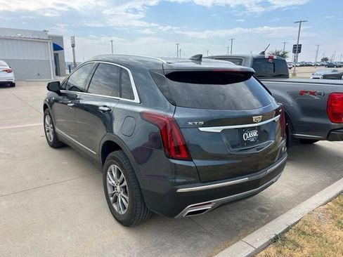 Used 2021 Cadillac XT5 Premium Luxury w/ LPO, Floor Liner Package FWD image 4
