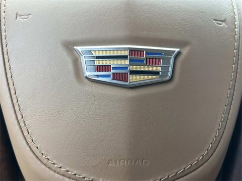 Used 2016 Cadillac Escalade Platinum image 35