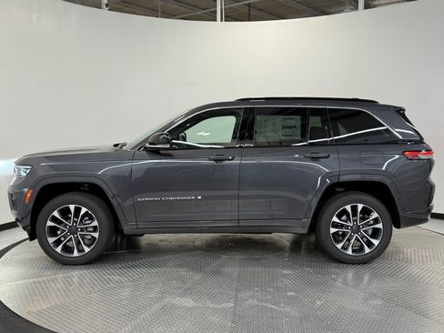 New 2025 Jeep Grand Cherokee Overland w/ Adv Protech Group III image 4