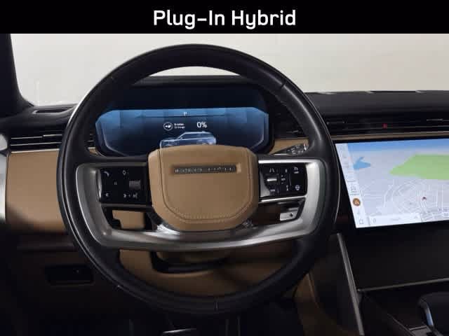 Used 2025 Land Rover Range Rover SE AWD/4WD image 17
