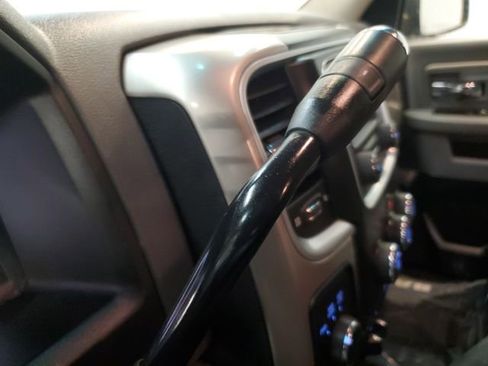 Used 2016 RAM 2500 SLT image 25