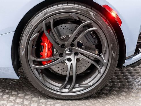 New 2026 McLaren 750S RWD image 41