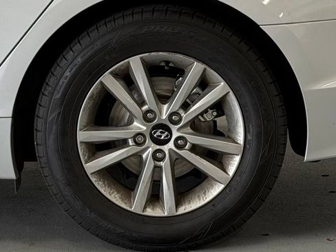 Used 2015 Hyundai Sonata SE FWD image 6
