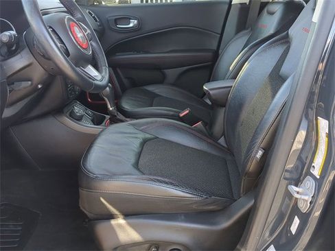 Used 2017 Jeep Compass Trailhawk w/ Navigation Group image 15