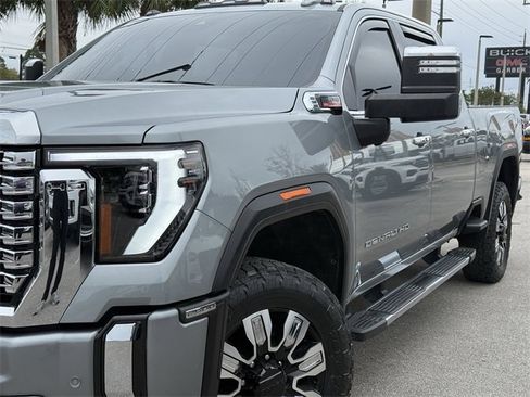 Used 2024 GMC Sierra 2500 Denali w/ Max Trailering Package image 6