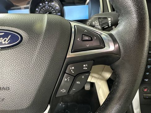 Used 2018 Ford Edge Titanium w/ Technology Package FWD image 25