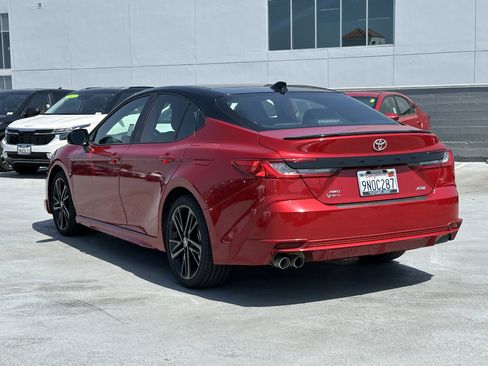 Used 2025 Toyota Camry XSE image 4