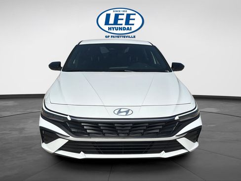 New 2026 Hyundai Elantra Sport FWD image 8