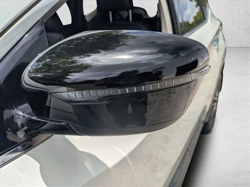 Certified 2024 Nissan Murano SV w/ SV Midnight Edition Package FWD image 7