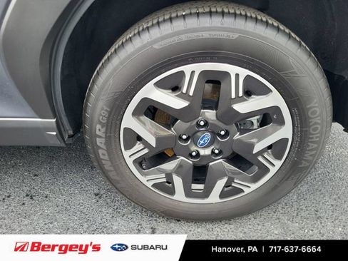 Used 2025 Subaru Forester AWD/4WD image 20