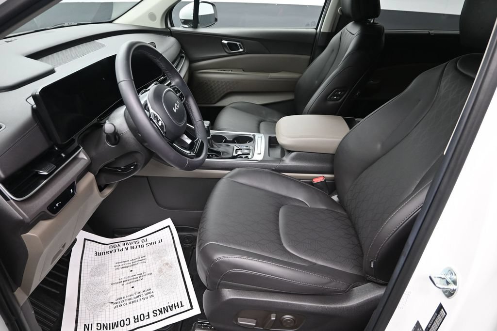 Certified 2026 Kia Carnival EX FWD image 13