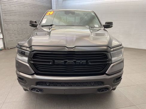 Used 2024 RAM 1500 Laramie AWD/4WD image 5