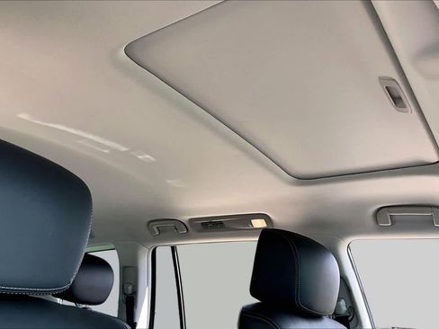 Certified 2023 Nissan Armada Platinum w/ Captain's Chairs Package RWD image 13