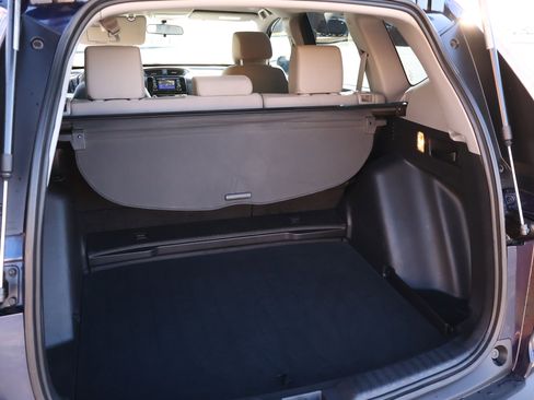 Used 2019 Honda CR-V LX image 17