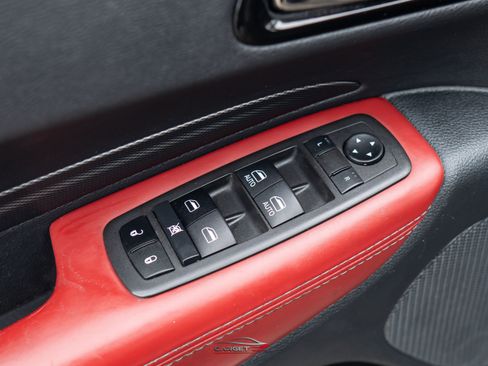 Used 2022 Dodge Durango R/T w/ Blacktop Package AWD/4WD image 39
