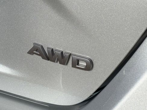 New 2025 Nissan Altima 2.5 SR image 9